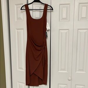 Elegant Brown Sleeveless Dress